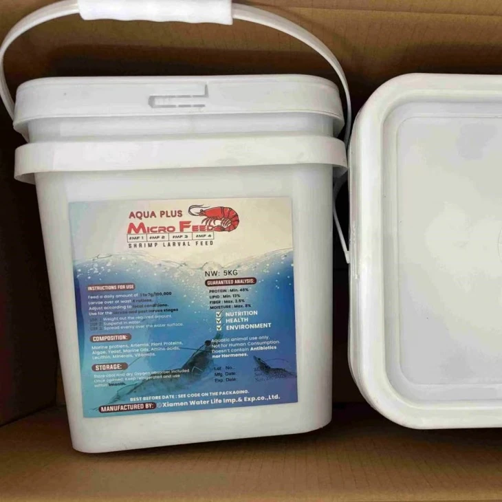Micro pellet feed for shrimp larvae